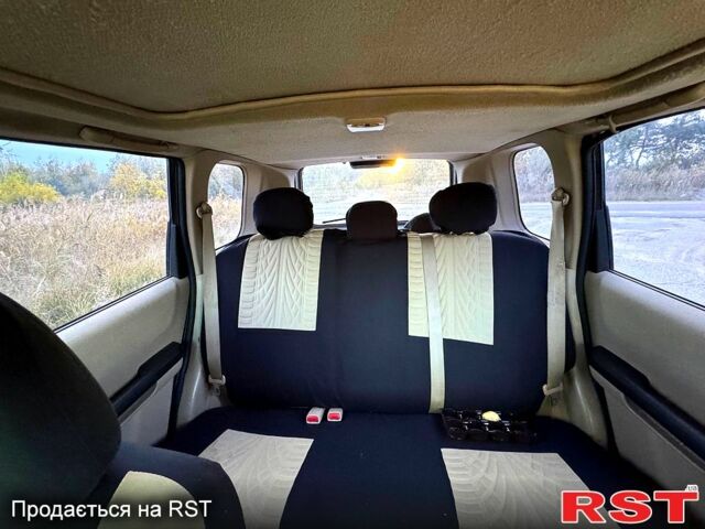 Серый Ниссан ИксТрейл, объемом двигателя 2 л и пробегом 0 тыс. км за 5200 $, фото 6 на Automoto.ua