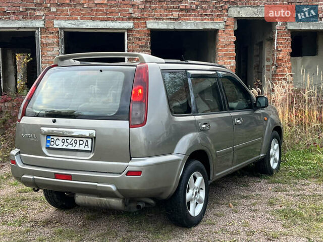 Серый Ниссан ИксТрейл, объемом двигателя 2.2 л и пробегом 401 тыс. км за 4400 $, фото 13 на Automoto.ua