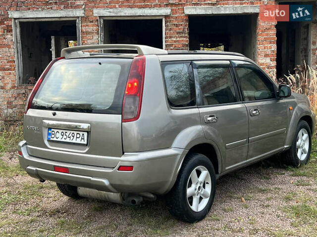 Серый Ниссан ИксТрейл, объемом двигателя 2.2 л и пробегом 401 тыс. км за 4400 $, фото 14 на Automoto.ua