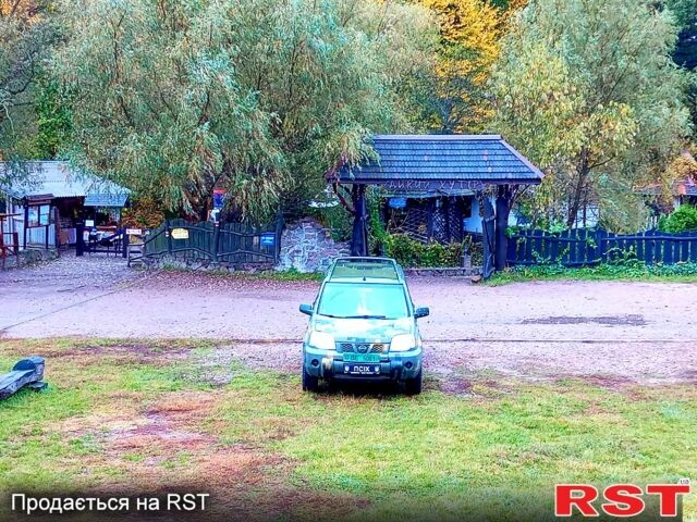 Серый Ниссан ИксТрейл, объемом двигателя 2.2 л и пробегом 273 тыс. км за 4270 $, фото 1 на Automoto.ua