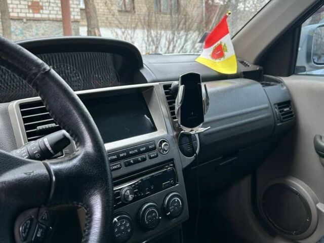 Серый Ниссан ИксТрейл, объемом двигателя 2.2 л и пробегом 308 тыс. км за 1500 $, фото 7 на Automoto.ua