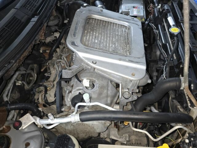 Сірий Ніссан ІксТрейл, об'ємом двигуна 2.2 л та пробігом 314 тис. км за 4500 $, фото 18 на Automoto.ua