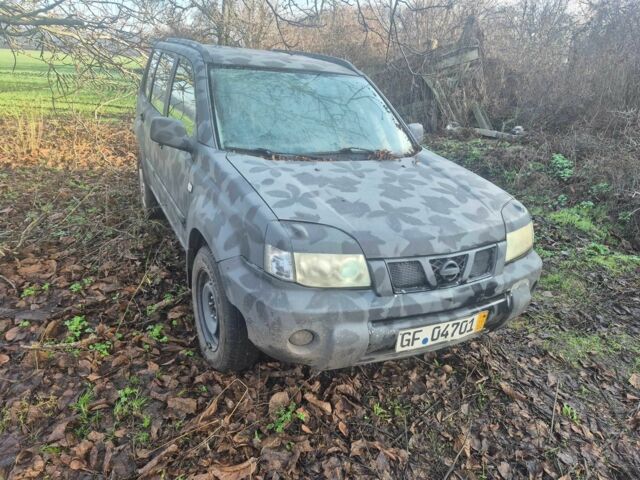 Сірий Ніссан ІксТрейл, об'ємом двигуна 0 л та пробігом 357 тис. км за 71 $, фото 2 на Automoto.ua