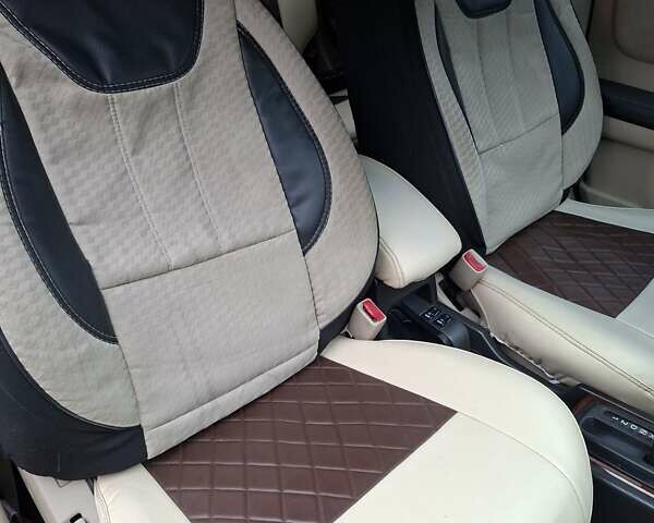 Серый Ниссан ИксТрейл, объемом двигателя 2.49 л и пробегом 286 тыс. км за 5800 $, фото 11 на Automoto.ua