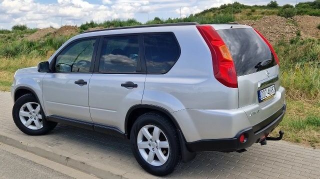 Серый Ниссан ИксТрейл, объемом двигателя 2 л и пробегом 1 тыс. км за 2267 $, фото 1 на Automoto.ua