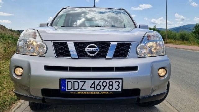 Серый Ниссан ИксТрейл, объемом двигателя 2 л и пробегом 1 тыс. км за 2267 $, фото 4 на Automoto.ua