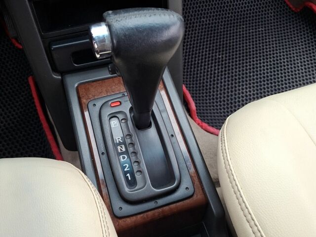 Серый Ниссан ИксТрейл, объемом двигателя 2.5 л и пробегом 286 тыс. км за 5800 $, фото 10 на Automoto.ua