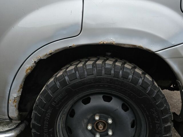 Сірий Ніссан ІксТрейл, об'ємом двигуна 2.2 л та пробігом 314 тис. км за 4500 $, фото 8 на Automoto.ua