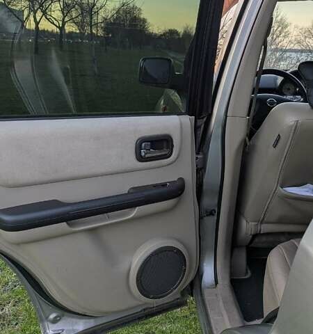 Серый Ниссан ИксТрейл, объемом двигателя 2.5 л и пробегом 193 тыс. км за 6500 $, фото 20 на Automoto.ua