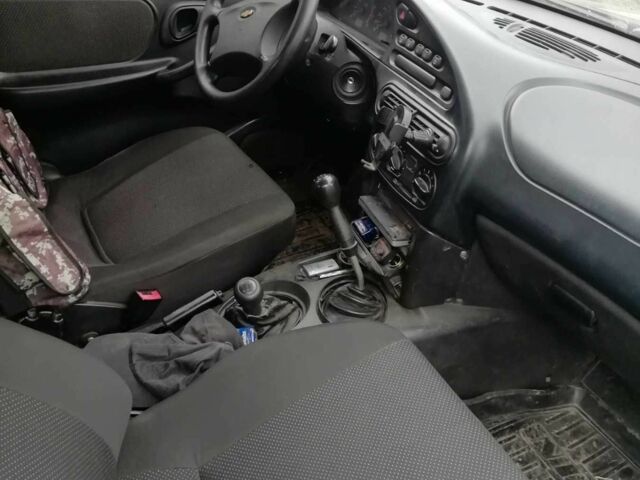 Сірий Ніссан ІксТрейл, об'ємом двигуна 0 л та пробігом 357 тис. км за 71 $, фото 6 на Automoto.ua