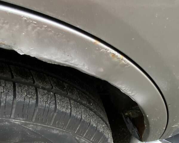 Сірий Ніссан ІксТрейл, об'ємом двигуна 2.5 л та пробігом 200 тис. км за 5400 $, фото 9 на Automoto.ua