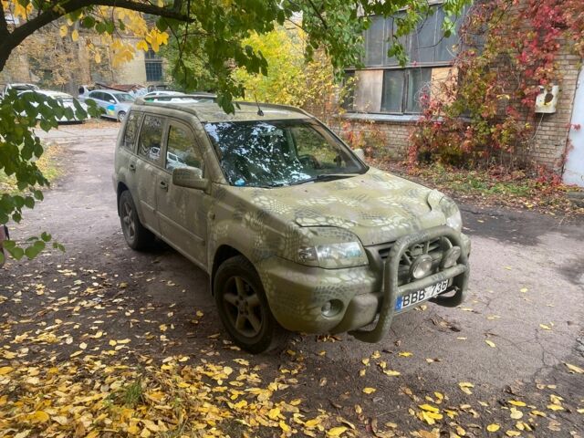 Серый Ниссан ИксТрейл, объемом двигателя 2.2 л и пробегом 383 тыс. км за 4860 $, фото 5 на Automoto.ua