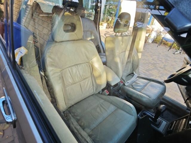 Серый Ниссан ИксТрейл, объемом двигателя 2 л и пробегом 320 тыс. км за 5500 $, фото 7 на Automoto.ua