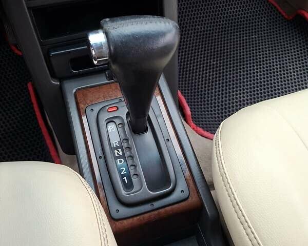 Серый Ниссан ИксТрейл, объемом двигателя 2.49 л и пробегом 286 тыс. км за 5800 $, фото 15 на Automoto.ua