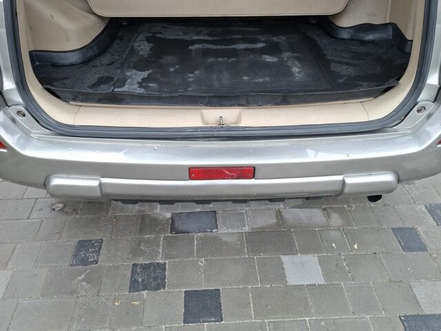 Серый Ниссан ИксТрейл, объемом двигателя 2.5 л и пробегом 286 тыс. км за 5800 $, фото 5 на Automoto.ua