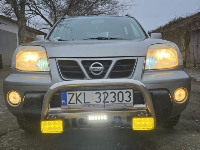 Сірий Ніссан ІксТрейл, об'ємом двигуна 2.2 л та пробігом 314 тис. км за 4500 $, фото 14 на Automoto.ua