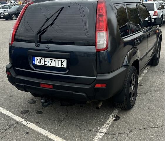 Серый Ниссан ИксТрейл, объемом двигателя 2 л и пробегом 420 тыс. км за 4000 $, фото 11 на Automoto.ua