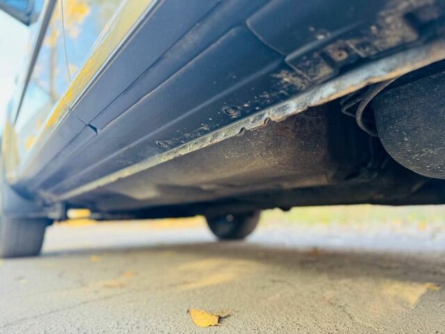 Серый Ниссан ИксТрейл, объемом двигателя 2.2 л и пробегом 270 тыс. км за 3750 $, фото 6 на Automoto.ua