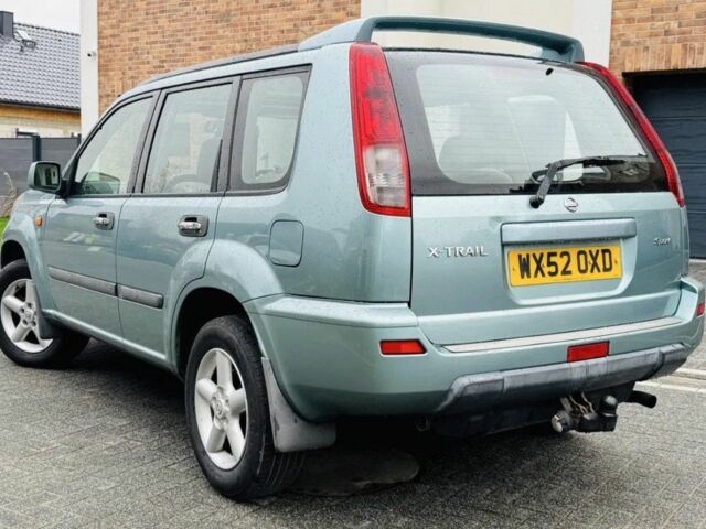 Сірий Ніссан ІксТрейл, об'ємом двигуна 2 л та пробігом 160 тис. км за 2600 $, фото 3 на Automoto.ua