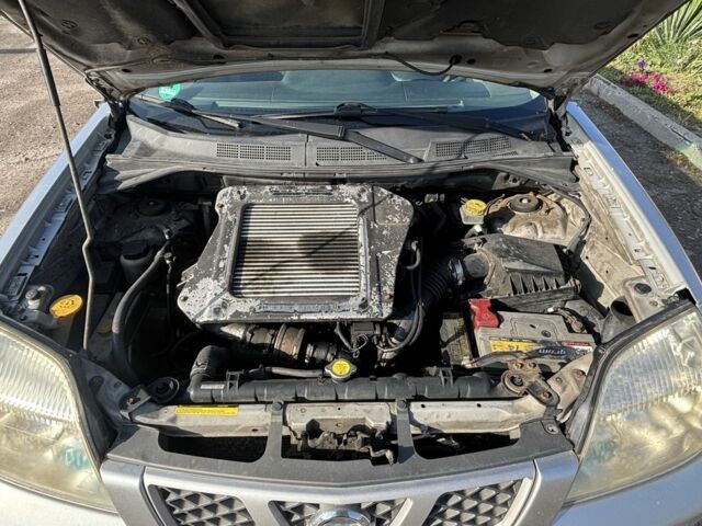 Сірий Ніссан ІксТрейл, об'ємом двигуна 2.2 л та пробігом 343 тис. км за 3900 $, фото 8 на Automoto.ua