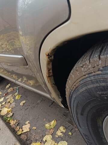 Серый Ниссан ИксТрейл, объемом двигателя 2.2 л и пробегом 230 тыс. км за 3300 $, фото 5 на Automoto.ua