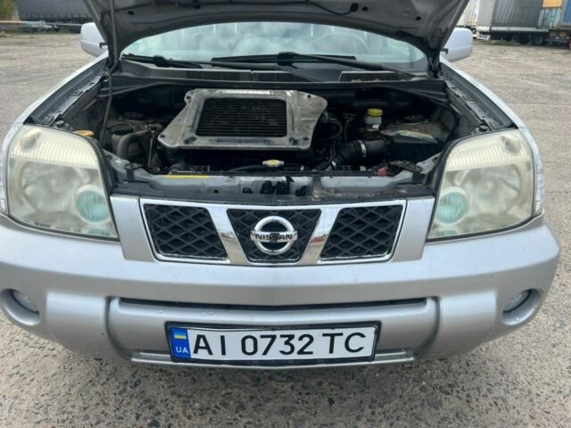 Сірий Ніссан ІксТрейл, об'ємом двигуна 2.2 л та пробігом 260 тис. км за 4096 $, фото 10 на Automoto.ua