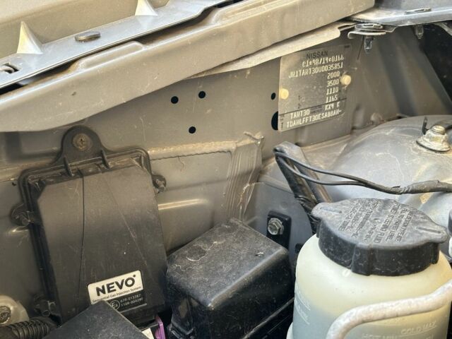 Серый Ниссан ИксТрейл, объемом двигателя 2 л и пробегом 160 тыс. км за 7000 $, фото 23 на Automoto.ua