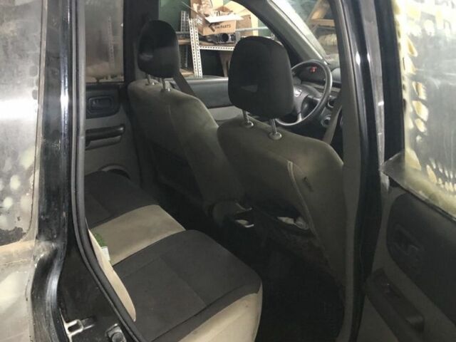 Серый Ниссан ИксТрейл, объемом двигателя 2.2 л и пробегом 220 тыс. км за 2800 $, фото 4 на Automoto.ua