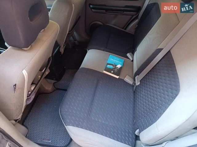 Серый Ниссан ИксТрейл, объемом двигателя 2.2 л и пробегом 345 тыс. км за 6800 $, фото 5 на Automoto.ua