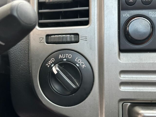 Серый Ниссан ИксТрейл, объемом двигателя 2 л и пробегом 160 тыс. км за 7000 $, фото 15 на Automoto.ua