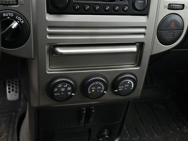 Серый Ниссан ИксТрейл, объемом двигателя 2.2 л и пробегом 260 тыс. км за 4199 $, фото 20 на Automoto.ua