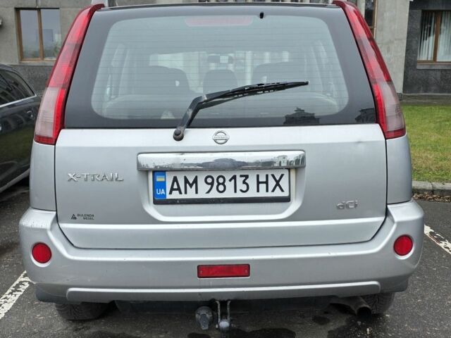 Серый Ниссан ИксТрейл, объемом двигателя 2.2 л и пробегом 260 тыс. км за 4199 $, фото 23 на Automoto.ua