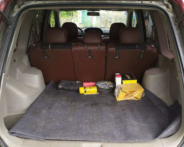 Серый Ниссан ИксТрейл, объемом двигателя 2.2 л и пробегом 300 тыс. км за 3700 $, фото 6 на Automoto.ua