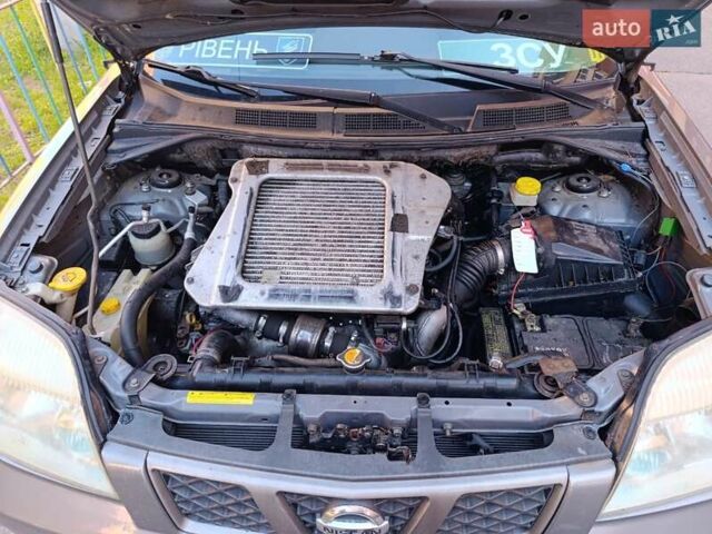 Серый Ниссан ИксТрейл, объемом двигателя 2.2 л и пробегом 345 тыс. км за 6800 $, фото 13 на Automoto.ua