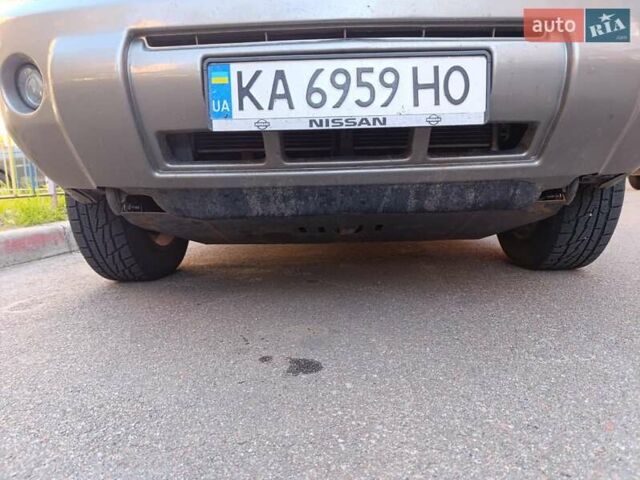 Серый Ниссан ИксТрейл, объемом двигателя 2.2 л и пробегом 345 тыс. км за 6800 $, фото 10 на Automoto.ua