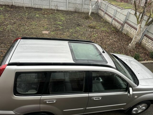 Сірий Ніссан ІксТрейл, об'ємом двигуна 2.2 л та пробігом 157 тис. км за 5900 $, фото 16 на Automoto.ua