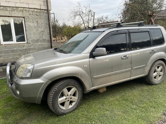 Серый Ниссан ИксТрейл, объемом двигателя 2.5 л и пробегом 299 тыс. км за 4600 $, фото 15 на Automoto.ua