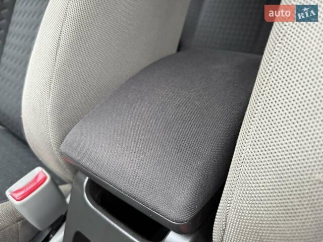 Серый Ниссан ИксТрейл, объемом двигателя 2.18 л и пробегом 280 тыс. км за 5850 $, фото 47 на Automoto.ua