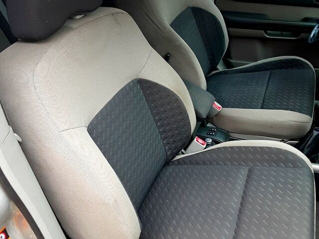 Серый Ниссан ИксТрейл, объемом двигателя 2 л и пробегом 210 тыс. км за 4500 $, фото 8 на Automoto.ua