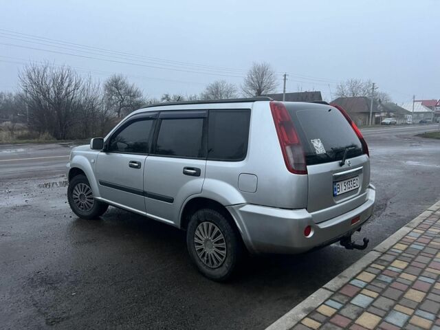 Сірий Ніссан ІксТрейл, об'ємом двигуна 0 л та пробігом 290 тис. км за 5700 $, фото 2 на Automoto.ua
