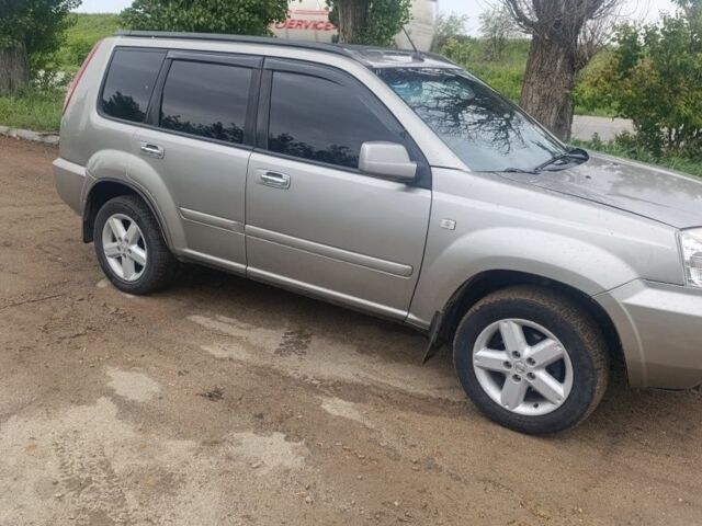 Сірий Ніссан ІксТрейл, об'ємом двигуна 2 л та пробігом 177 тис. км за 6500 $, фото 8 на Automoto.ua