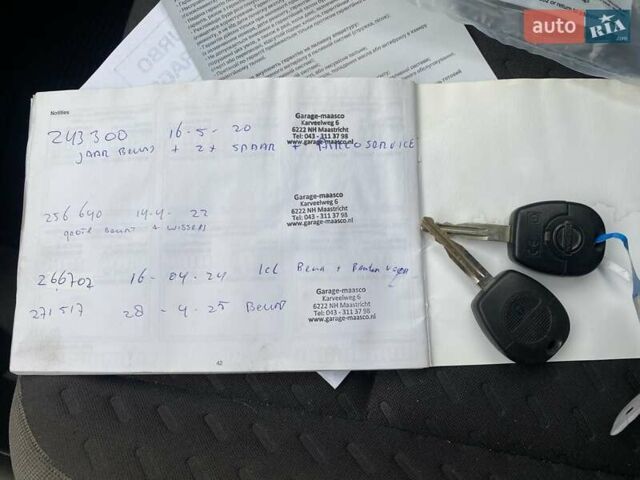 Серый Ниссан ИксТрейл, объемом двигателя 2.2 л и пробегом 272 тыс. км за 4500 $, фото 19 на Automoto.ua