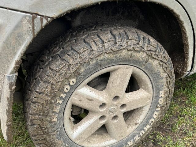 Серый Ниссан ИксТрейл, объемом двигателя 2.2 л и пробегом 350 тыс. км за 2300 $, фото 6 на Automoto.ua