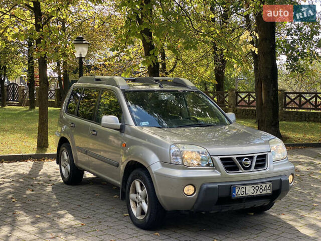 Сірий Ніссан ІксТрейл, об'ємом двигуна 2.2 л та пробігом 300 тис. км за 3350 $, фото 11 на Automoto.ua
