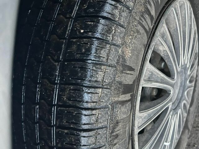 Сірий Ніссан ІксТрейл, об'ємом двигуна 0 л та пробігом 290 тис. км за 5700 $, фото 13 на Automoto.ua