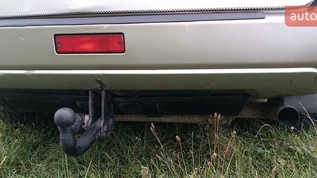 Серый Ниссан ИксТрейл, объемом двигателя 2.2 л и пробегом 350 тыс. км за 3400 $, фото 3 на Automoto.ua