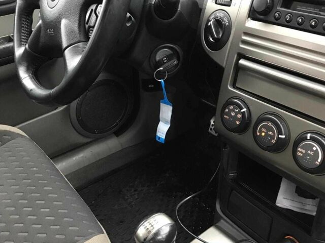 Серый Ниссан ИксТрейл, объемом двигателя 2.2 л и пробегом 188 тыс. км за 3850 $, фото 19 на Automoto.ua