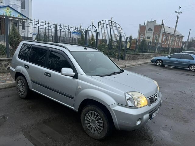 Сірий Ніссан ІксТрейл, об'ємом двигуна 0 л та пробігом 290 тис. км за 5700 $, фото 10 на Automoto.ua