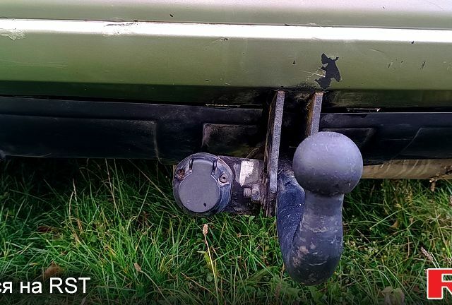 Серый Ниссан ИксТрейл, объемом двигателя 2.2 л и пробегом 350 тыс. км за 3550 $, фото 12 на Automoto.ua