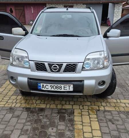 Серый Ниссан ИксТрейл, объемом двигателя 2.2 л и пробегом 490 тыс. км за 6000 $, фото 24 на Automoto.ua